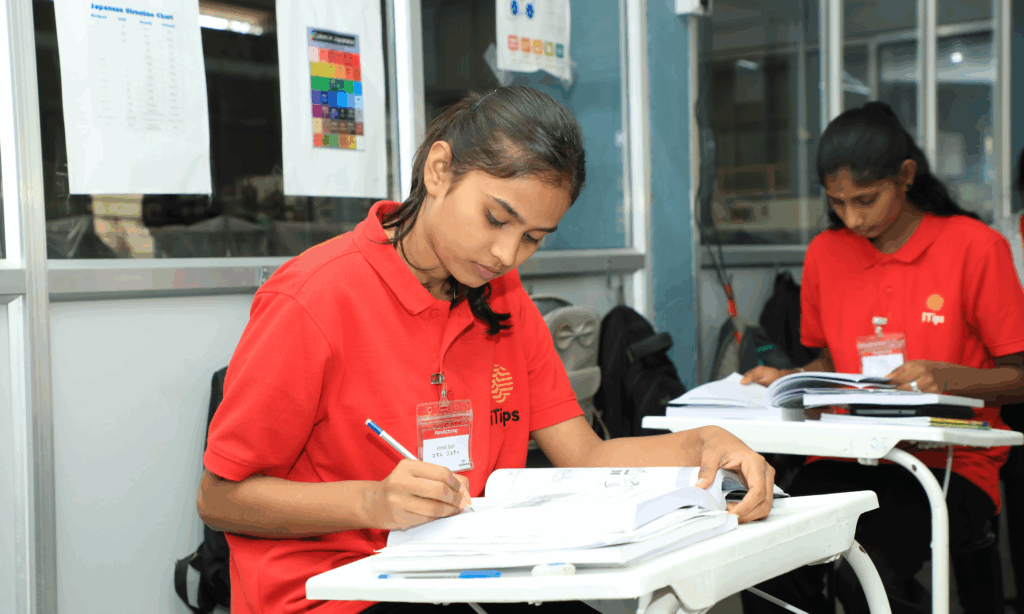 女性向け製造コースを開始。